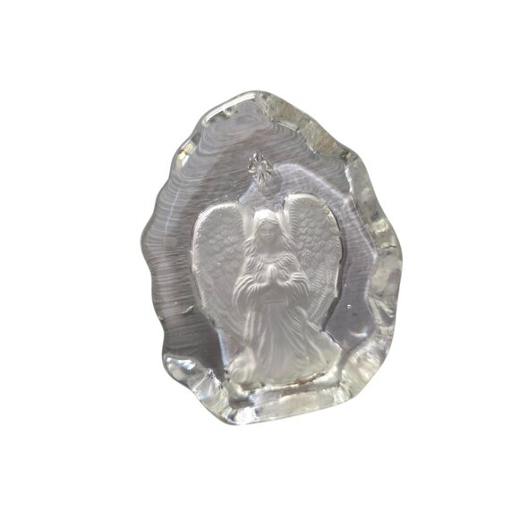 Lead Crystal Intaglio Etched Angel Paperweight - Picture 4 of 9